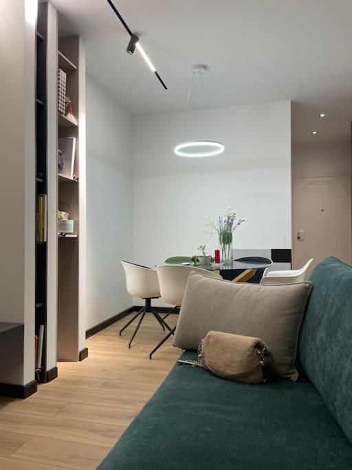 Angry Architects Apartment01 Tiranë Eksteriør bilde